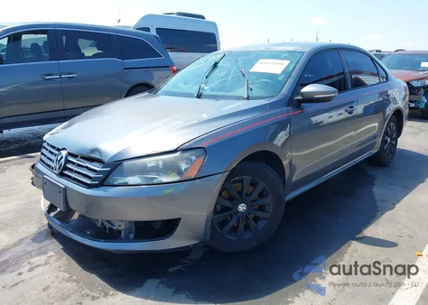 2012 Volkswagen Passat 2.5L S из США, поврежденный, VIN 1VWAP7A37CC054509